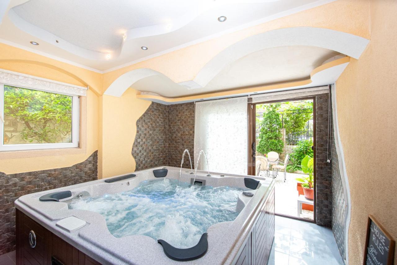 Saki Apartments Budva Eksteriør billede