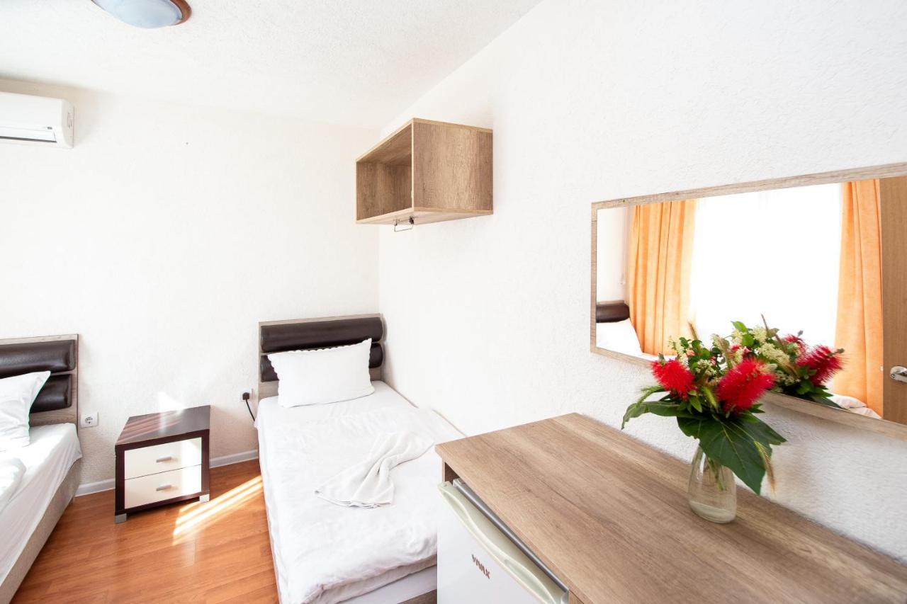 Saki Apartments Budva Eksteriør billede