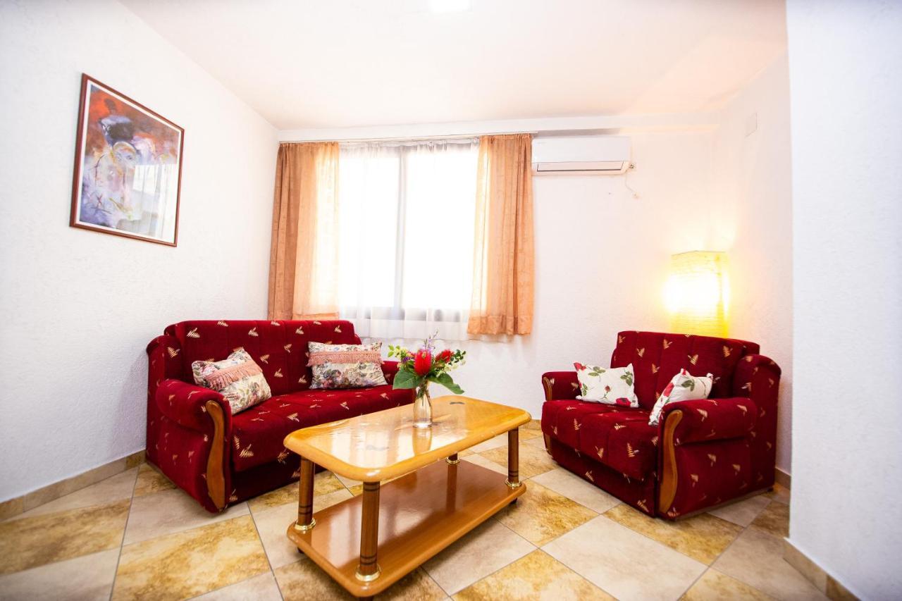 Saki Apartments Budva Eksteriør billede