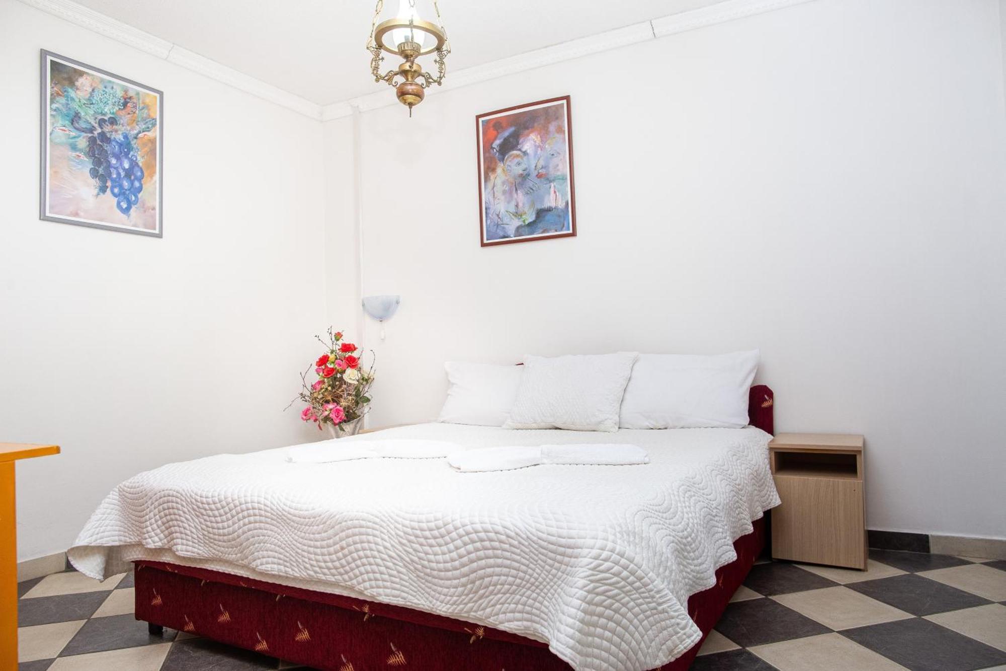 Saki Apartments Budva Eksteriør billede