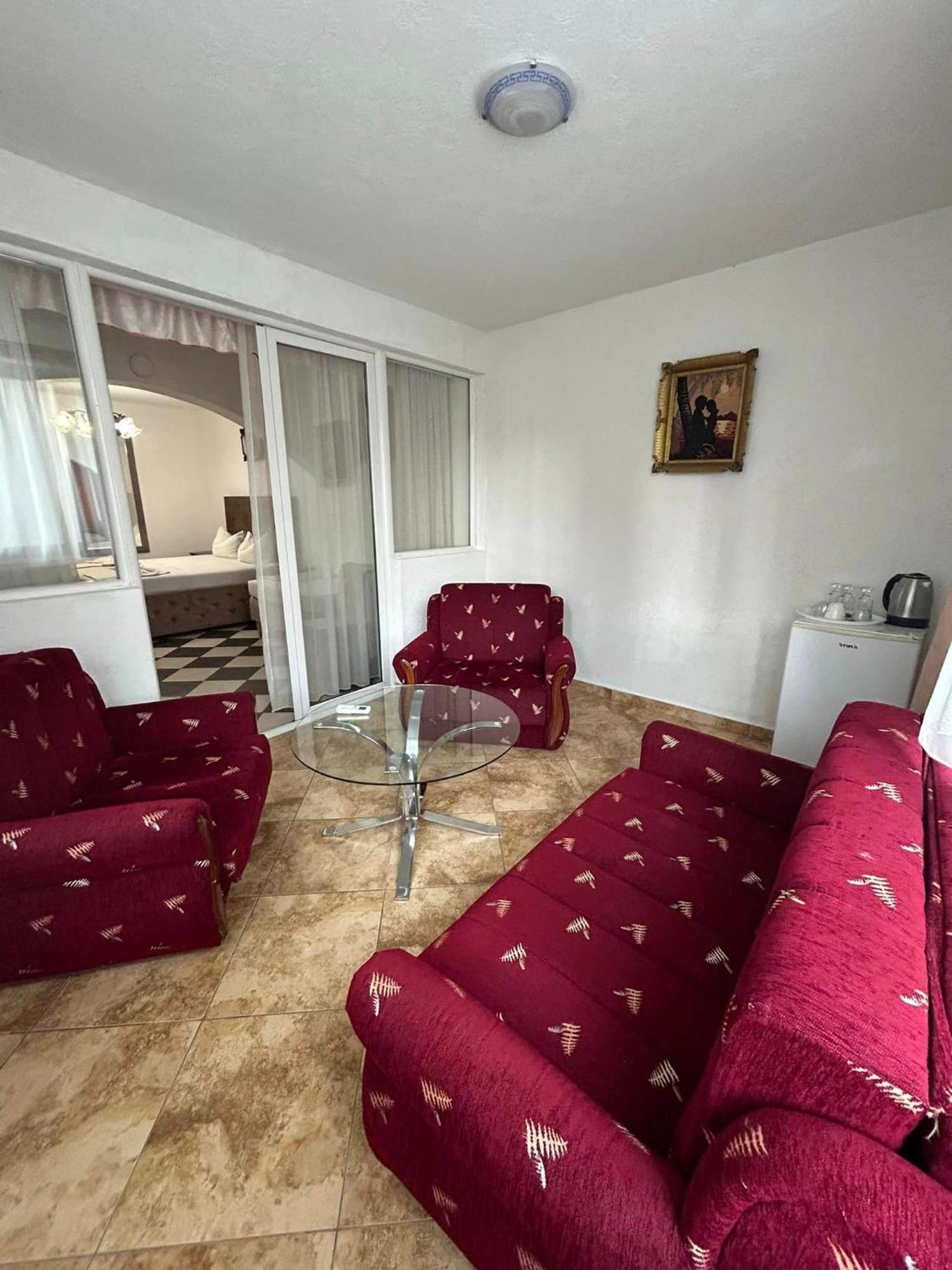 Saki Apartments Budva Eksteriør billede