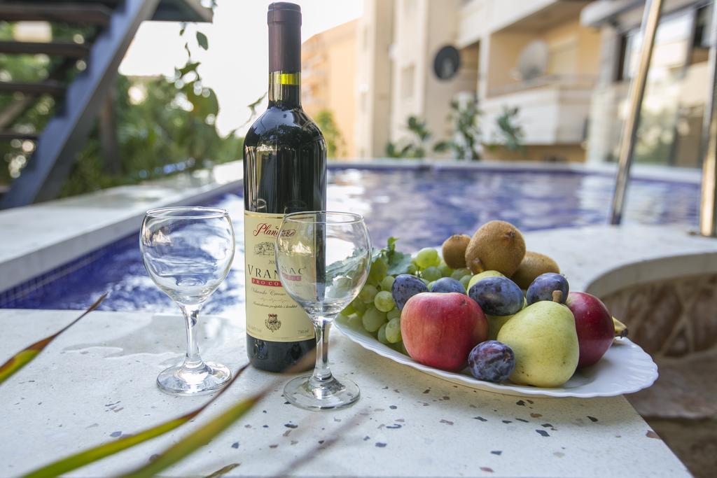 Saki Apartments Budva Eksteriør billede